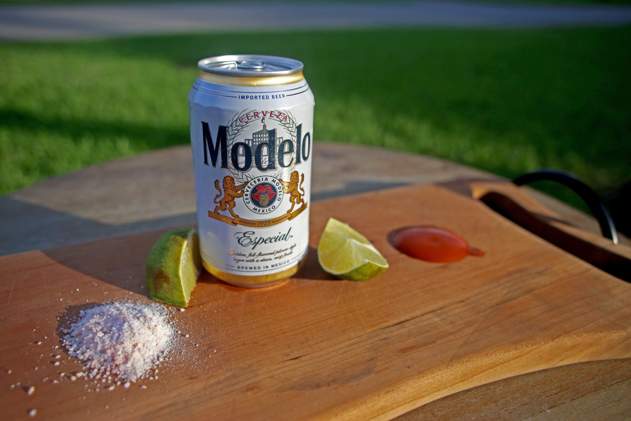 The Legend of the Ar-Modelo - Del Papa Distributing
